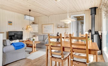 Lovely home in Juelsminde with kitchen 3