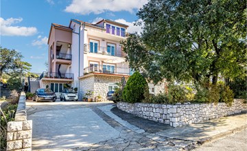 Lovely apartment in Novi Vinodolski 2