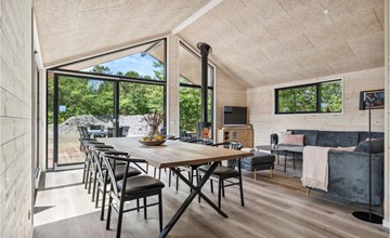 Nice home in Tarm with WiFi 3