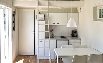 Stunning home in Hasslö with kitchen 3