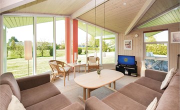 Nice home in Væggerløse with sauna 2