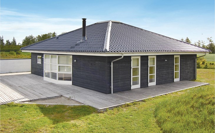 4 bedroom gorgeous home in Tarm 1
