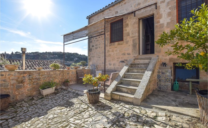La casa dei Giarrentini 1
