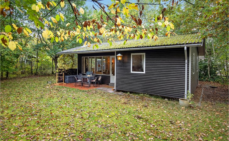 2 bedroom cozy home in Rønne 1