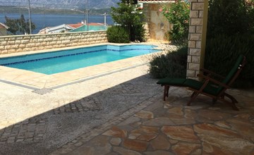 Wohnung in Novigrad mit Möblierter Terrasse 3