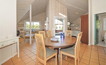 Cozy home in Blåvand with kitchen 3