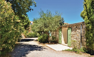 2 bedroom beautiful home in Tavel 2