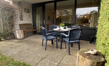 Cozy apartment Torenhoeve 1 in a quietly located hotel complex 2