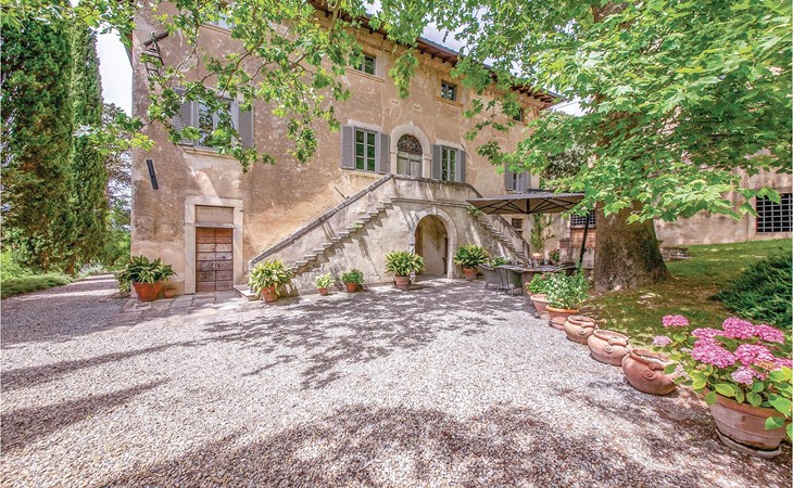 La Fattoria di Lari 1