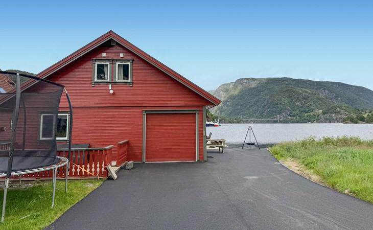 Nice home in Erfjord with WiFi 1