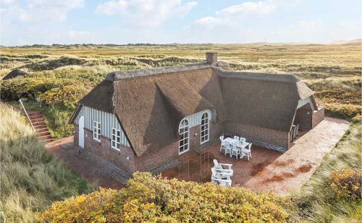 Beautiful home in Ringkøbing with WiFi 1