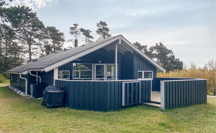 Lovely home in Ebeltoft with WiFi 1