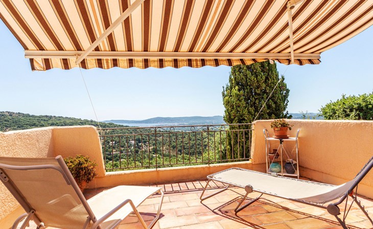 Silhouette Village 1