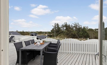 Stunning home in Vejers Strand 2