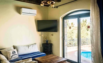 Niriides Villas_ Thetis_ 3-Schlafzimmer privater Pool 3