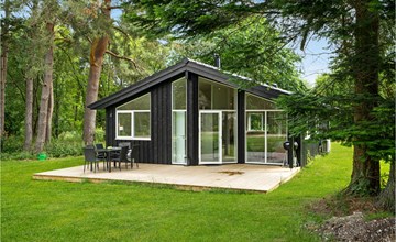 Beautiful home in Højby with WiFi 2