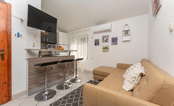 2 bedroom nice apartment in Pakostane 3