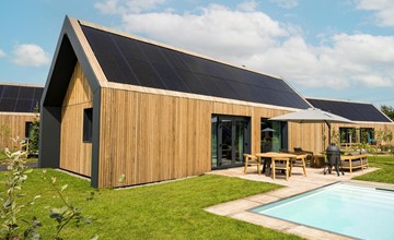 Unbrick One | Infrarot-Sauna und privater Pool | 4 Pers. 2