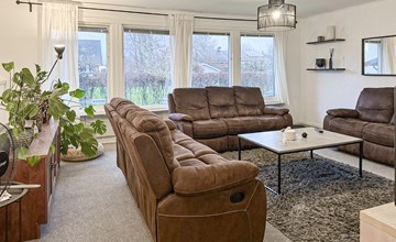5 bedroom nice home in Motala 2