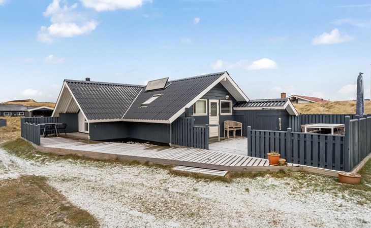 "Mimi" - 120m from the sea 1