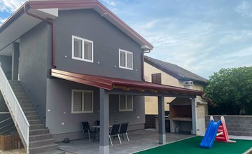Lovely home in Privlaka with WiFi 2