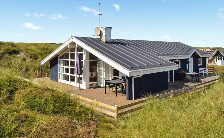 3 bedroom awesome home in Hvide Sande 1