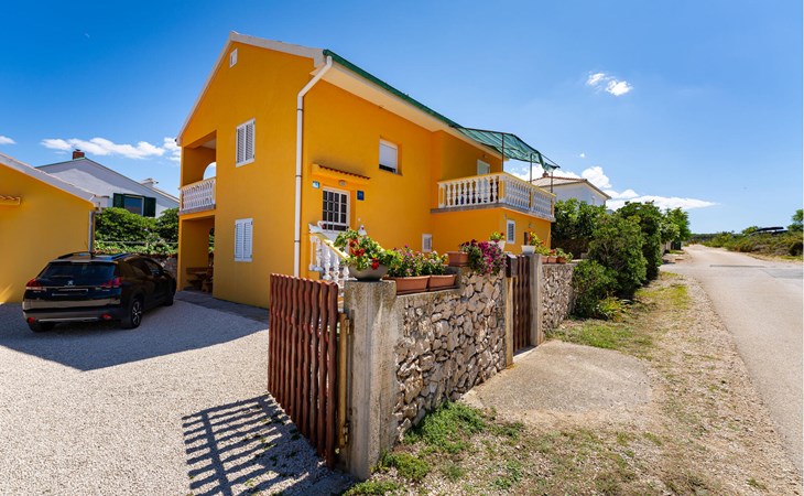 Gorgeous apartment in Razanac with WiFi 1