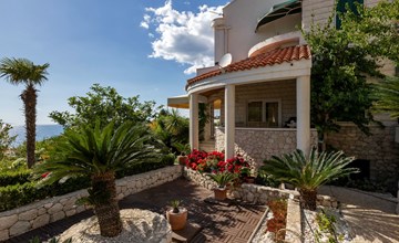 Tolle Wohnung in Drašnice mit Schönem Garten 3