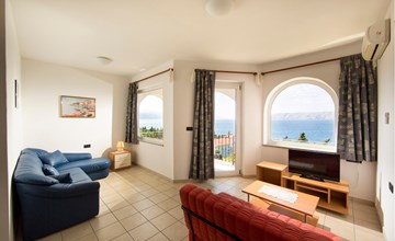 Nice apartment in Novi Vinodolski 3