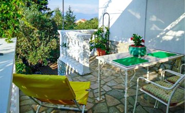1 bedroom beautiful apartment in Vrbnik 2