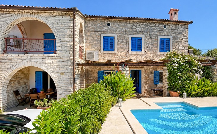 Stunning home in Liznjan 1