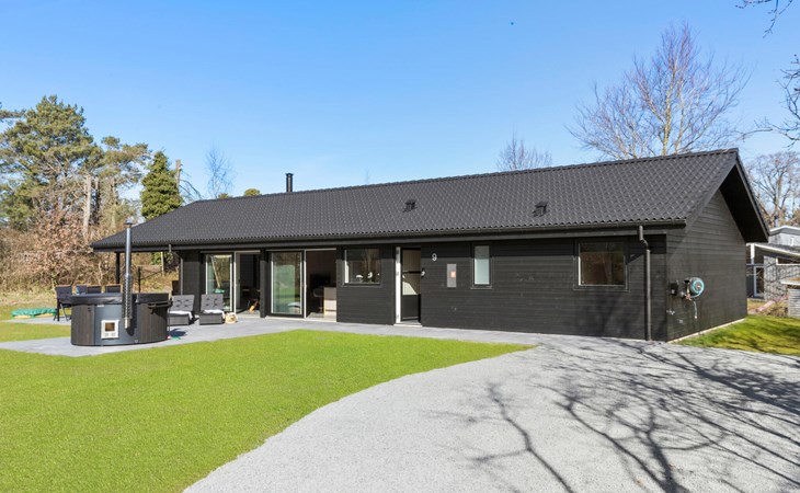 4 bedroom pet-friendly home in Ebeltoft 1