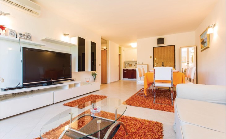 1 bedroom nice apartment in Njivice 1