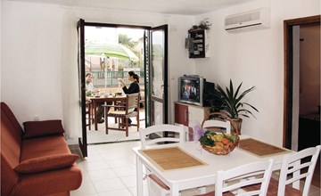 Awesome home in Sibenik with WiFi 2