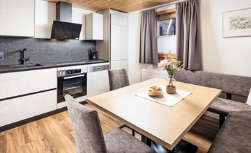 Bio-Haus # 402 3
