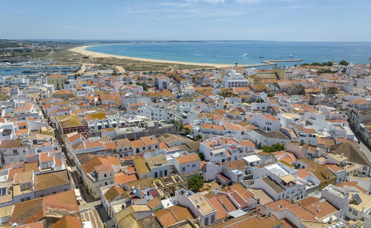 Apartment "Dona Meia Praia" 1