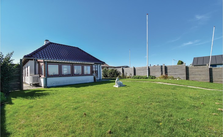 Beautiful home in Otterup with kitchen 1