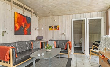 Cozy home in Hejls with kitchen 3