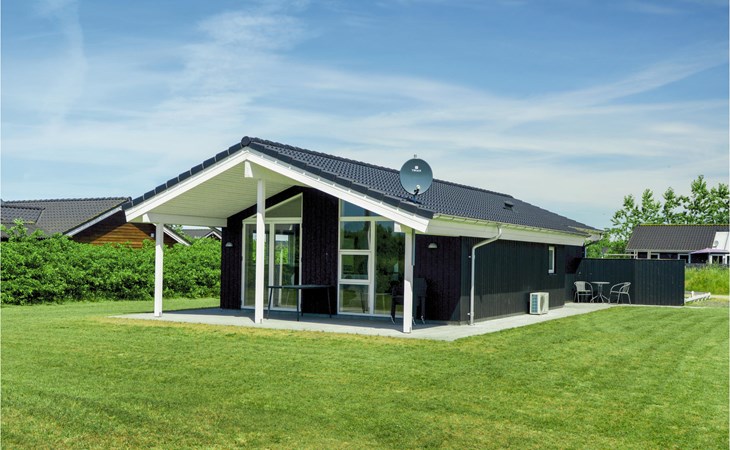 Awesome home in Tarm with WiFi 1