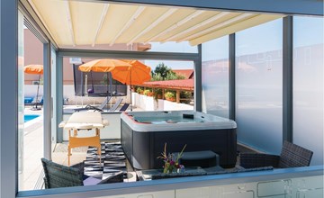 Stunning home in Brodarica 2