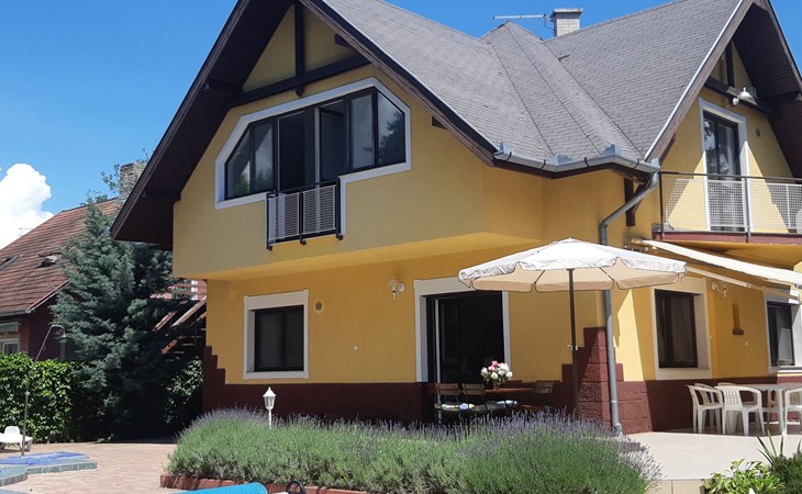 Große Ferienwohnung Hannabella mit Schwimmbad 1