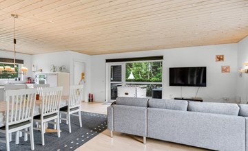 "Ara" - 1.4km from the sea 2