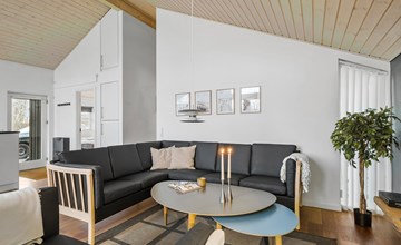 Amazing home in Brovst with kitchen 3