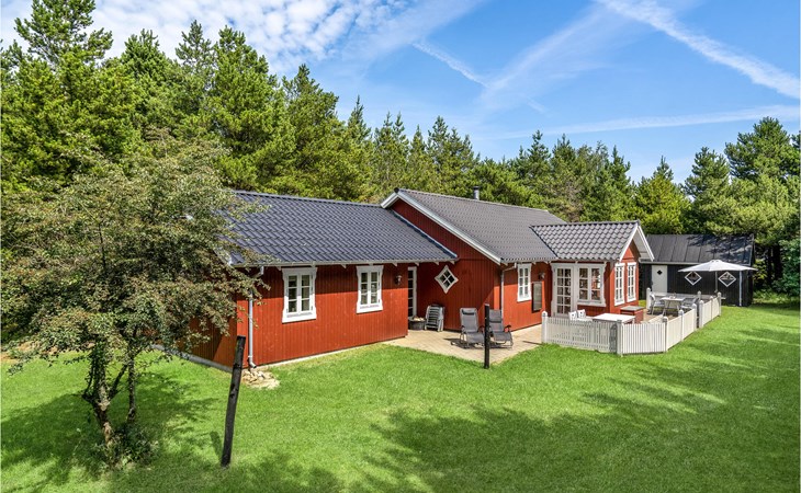 Stunning home in Blåvand with WiFi 1