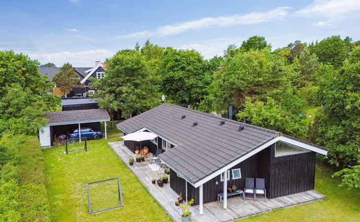 "Caro" - 900m from the sea 1