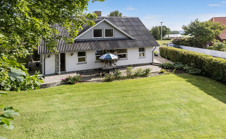 3 bedroom beautiful home in Roslev 1