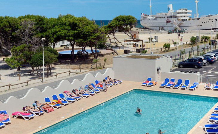 The White Lotus (LBR203) 1