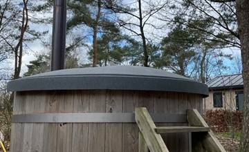 Pavilion Hottub 4 2