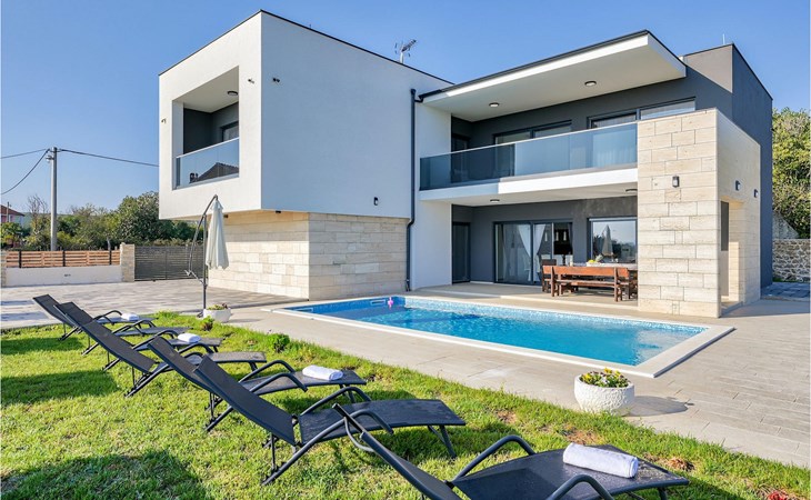 Villa FA Exclusive 1