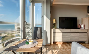 Ravenna 902 with seaview 2